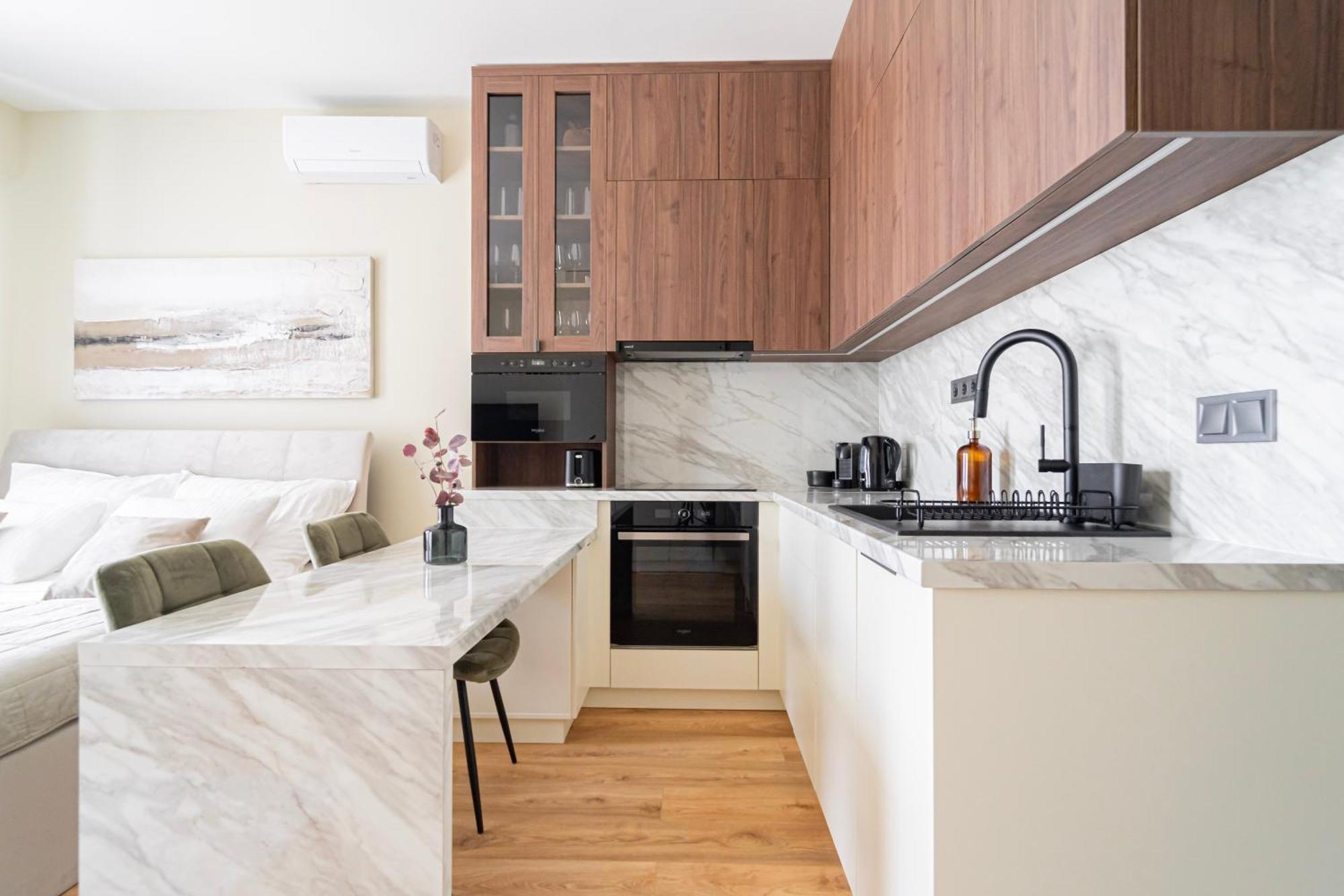 Bella Homes L Free Parking Apartman Budapest