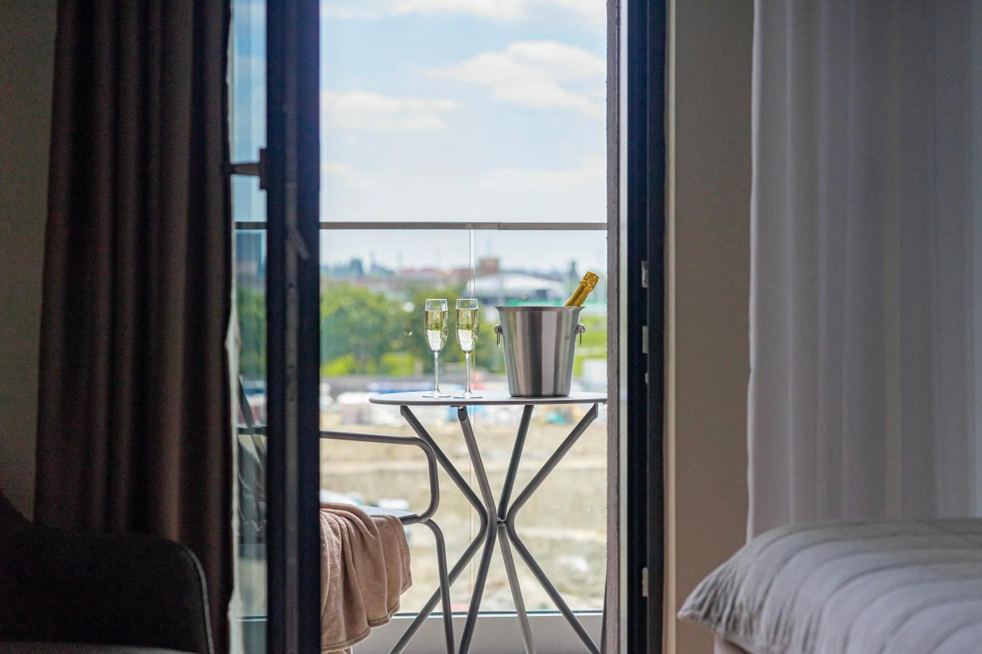 Bella Homes L Free Parking Apartman