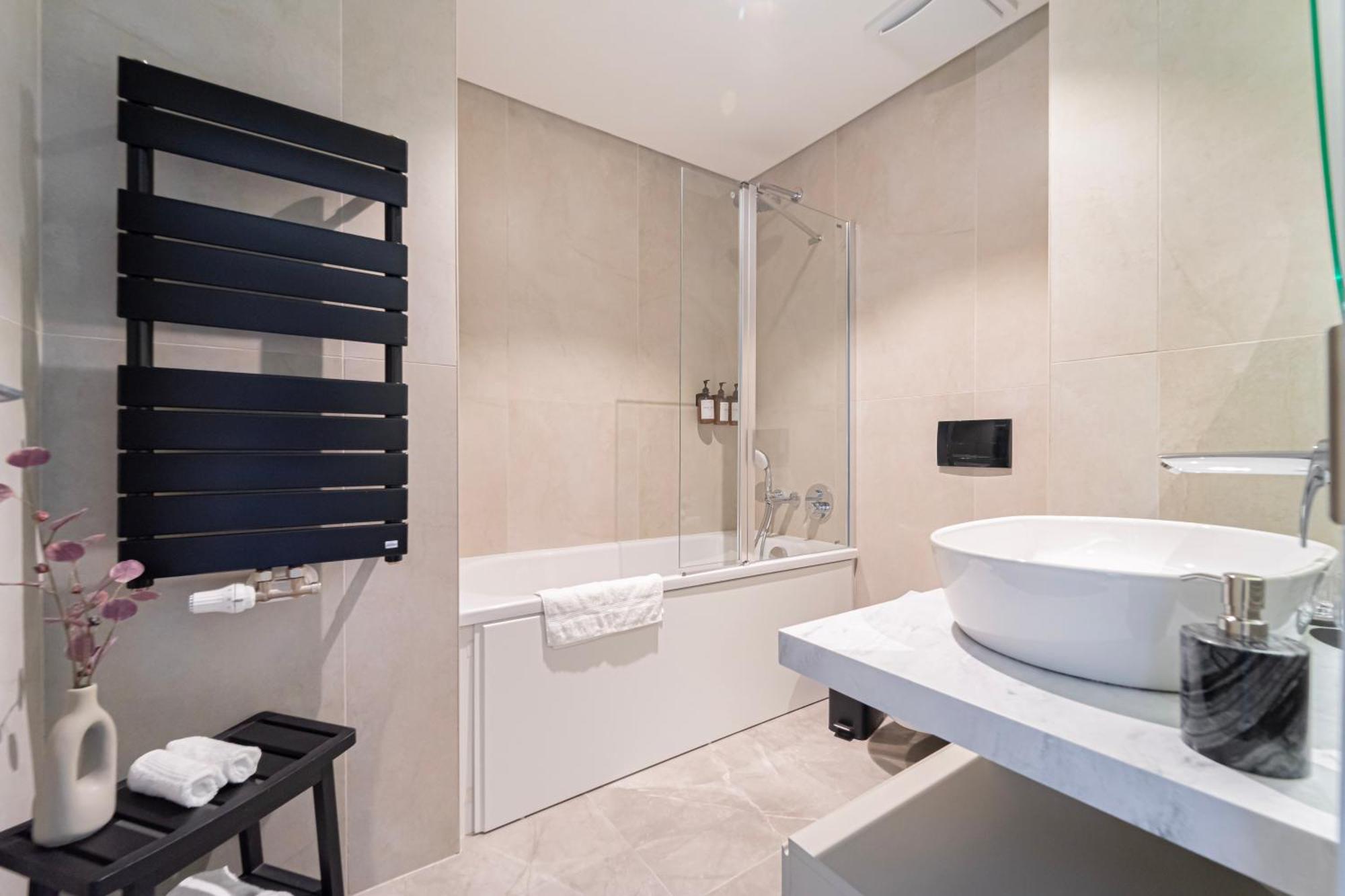 Bella Homes L Free Parking Apartman
